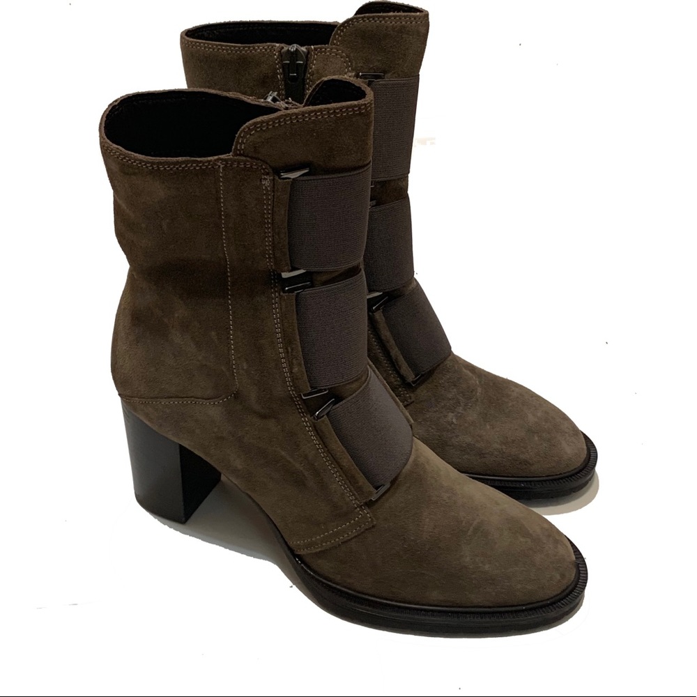 7 / Aquatalia suede booties